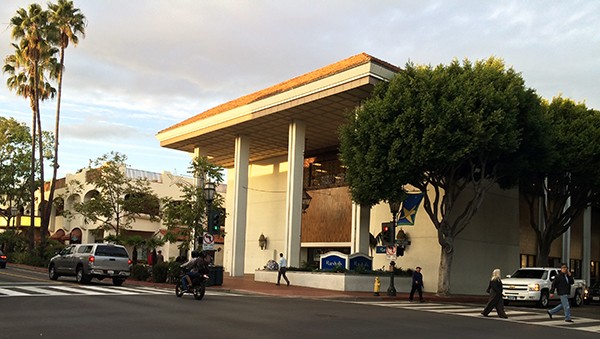 The 38,000-square-foot retail building at 900 State St. in downtown Santa Barbara has been sold to an out-of-town investor for $14.3 million. Marshalls holds a lease through 2015 on the property.